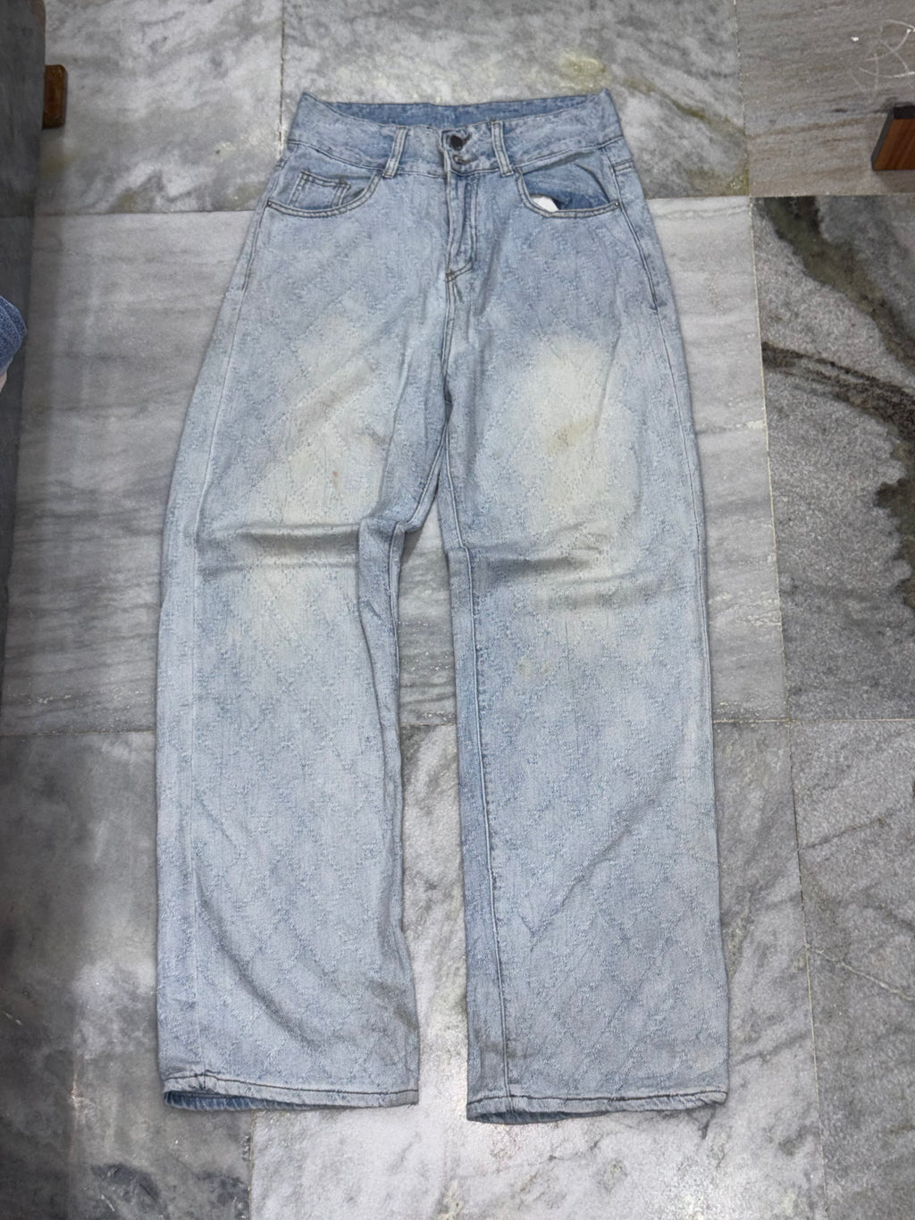 Relaxed Light Acid-Wash Wide-Leg Denim