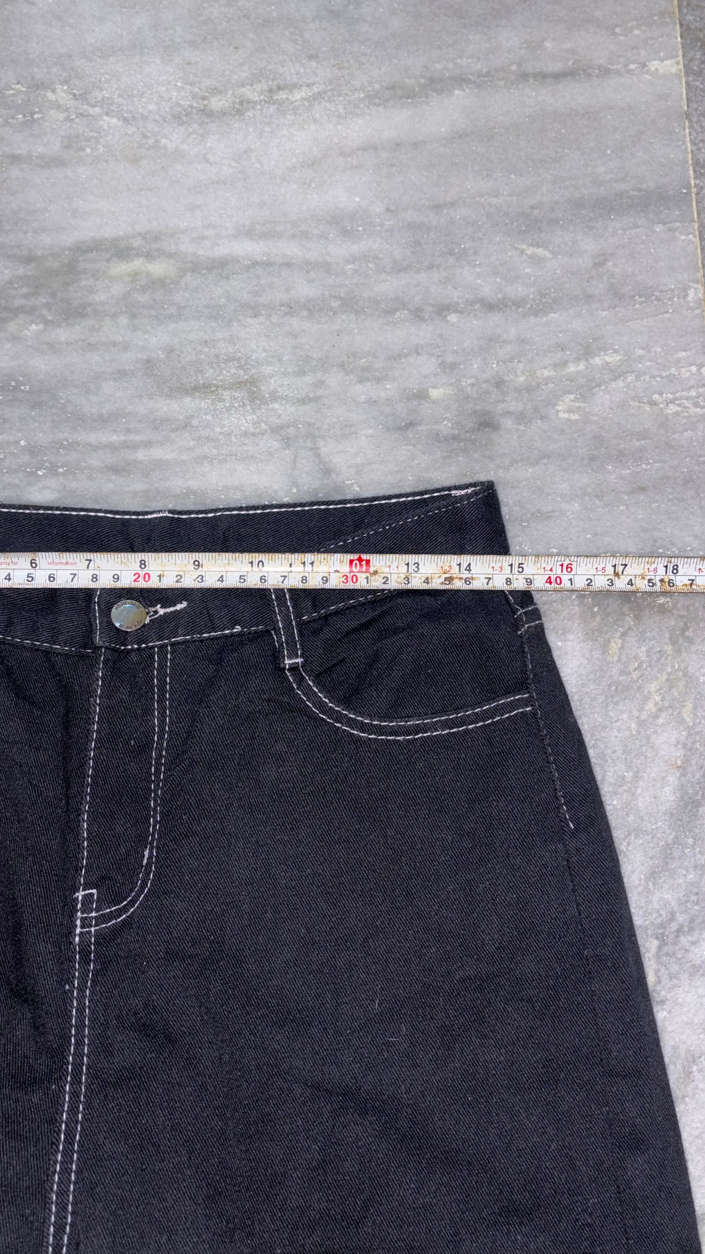 Classic Relaxed-Fit Denim Jeans