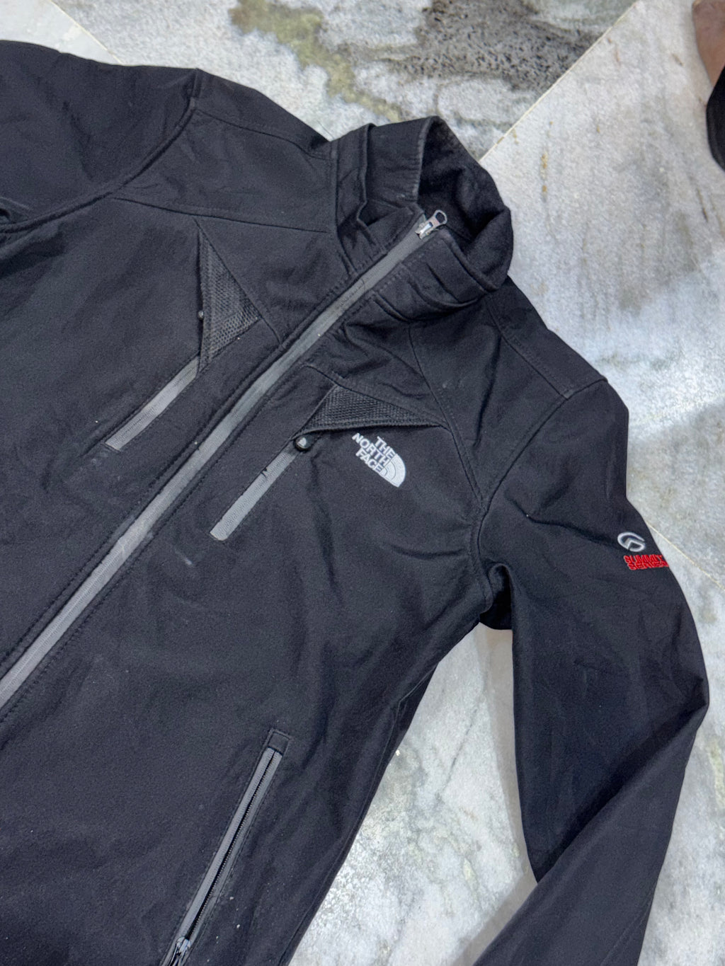 The North Face Summit Series Black Softshell Outdoor Jacket size(L)