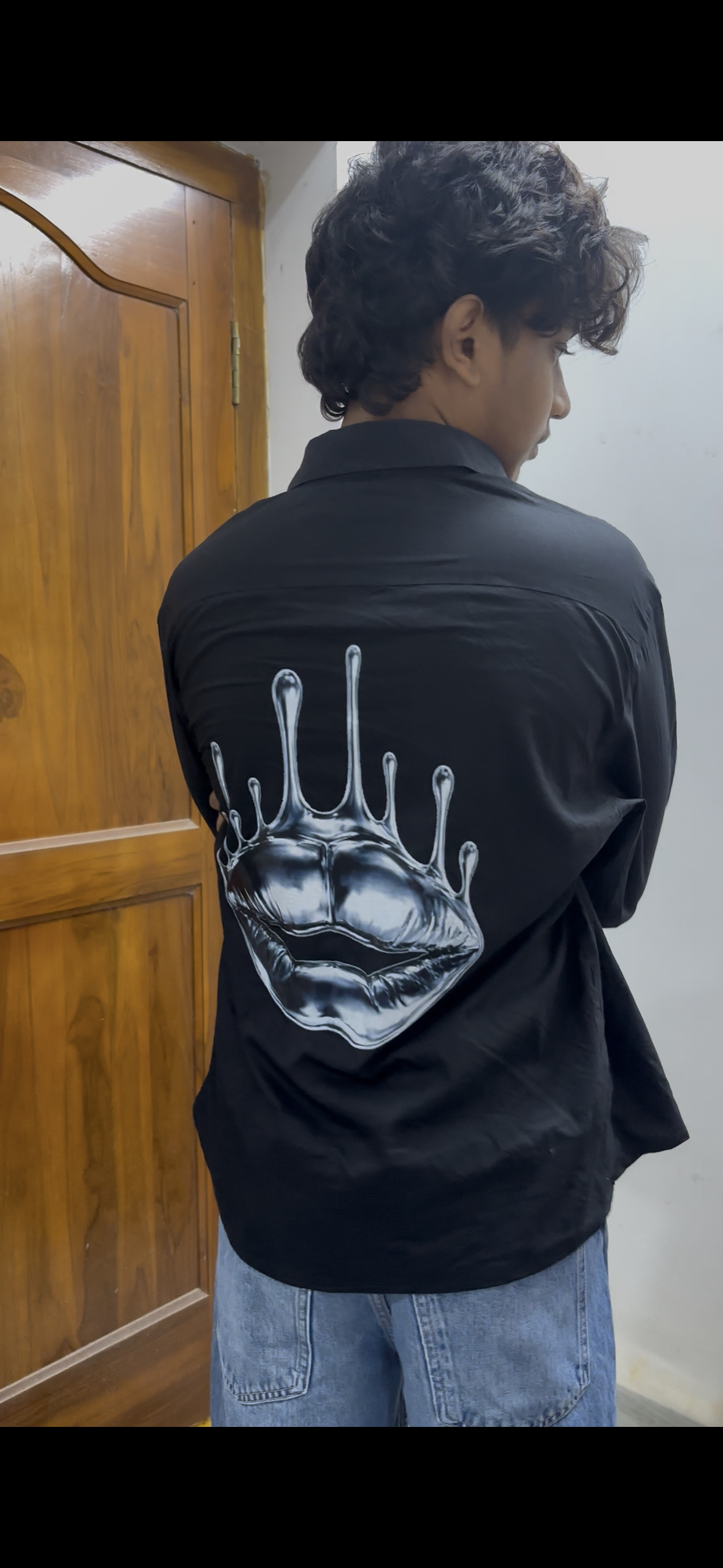 Urban Liquid Chrome Lips Black Boxy Shirt